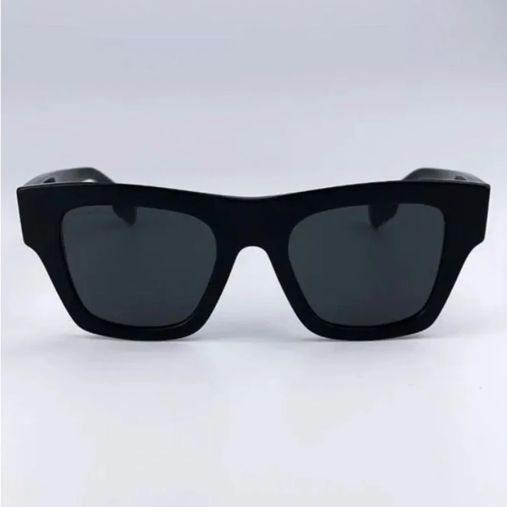 New - BURBERRY ERNEST BE4360 3993/87